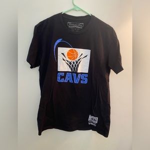 Cleveland Caveliers Hardwood Classic, Graphic Tee, Men’s, Large, Black.